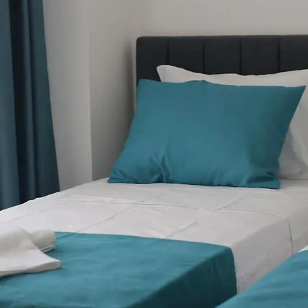 Ethica Luxury מלון דירות 4*