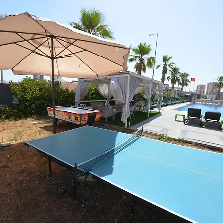 מלון דירות Ethica Luxury 4*